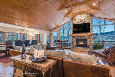 95_57_Saddleback_snowmass_village_CO_816
