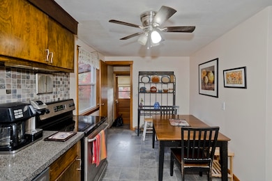 27 Regal St, Springfield, MA 01118 - photo 7