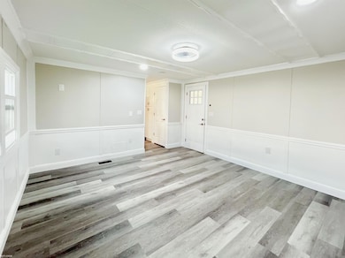 5294 Argyle Ct, Sterling Heights, MI 48310 - photo 7