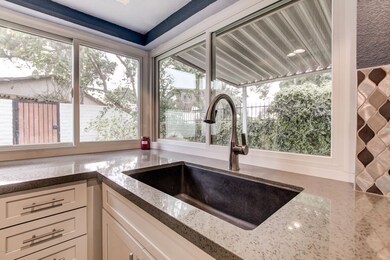 1547 E Driftwood Dr-10