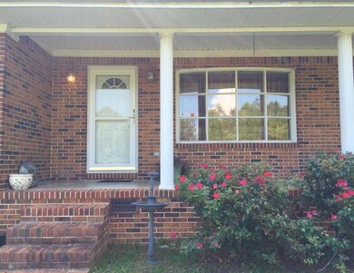 996 Bowling Alley Rd, Manchester, TN 37355 - photo 2