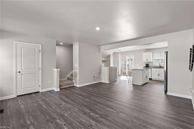 118 Manilla Cir unit 3, Hampton, VA 23669 - photo 4