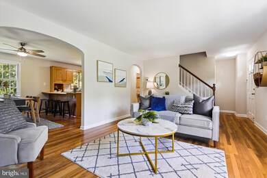 1102 Greenway Rd, Cockeysville, MD 21030 - photo 5