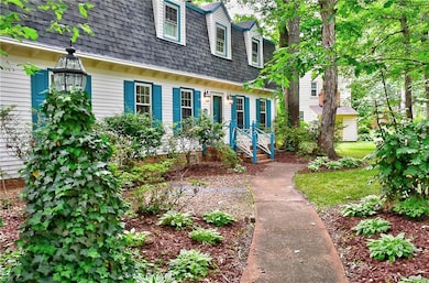 Colonial Charm