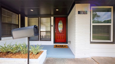 1911 Ansbury Dr, Houston, TX 77018 - photo 3