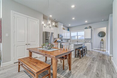 8213 Cotton Belt Ln, North Richland Hills, TX 76182 - photo 6