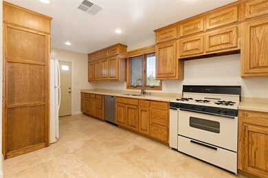 10381 Ponder St, Cypress, CA 90630 - photo 4