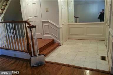 8043 Quarry Ridge Way, Bethesda, MD 20817 - photo 2