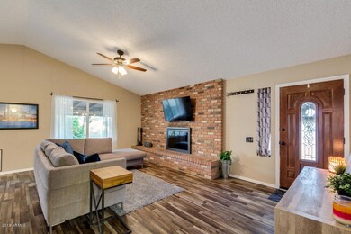 5202 W Jupiter Way N, Chandler, AZ 85226 - photo 2