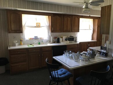 2410 Blue Valley Rd SE, Lancaster, OH 43130 - photo 6