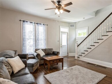 1107 27th St, Des Moines, IA 50311 - photo 2