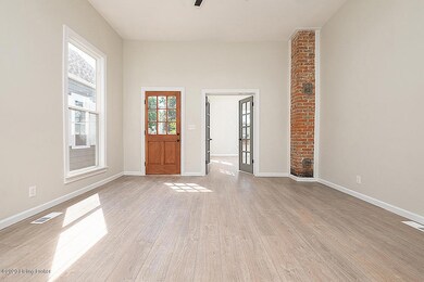 1813 E Spring St, New Albany IN