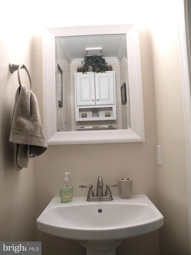 1909 Winslow Ct, Woodbridge, VA 22191 - photo 4