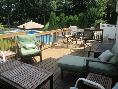 23 Camelot Cir, Dudley, MA 01571 - photo 6