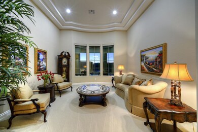 007_Living Room