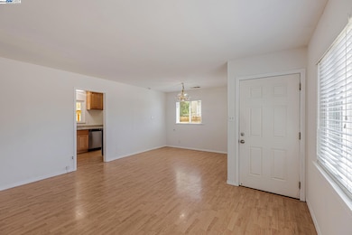 2056 Elm St, Livermore, CA 94551 - photo 4