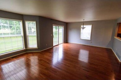 464 Berkshire Dr, Souderton, PA 18964 - photo 5