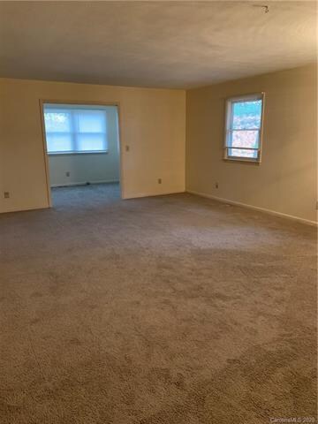 102 Ardis Ln, Hendersonville, NC 28792 - photo 4