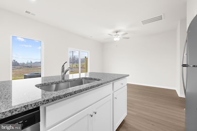 8126 Bartholomew Ct, Baltimore, MD 21206 - photo 6