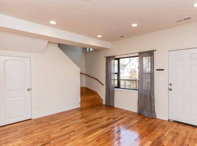 1722 N Artesian Ave unit 2R, Chicago, IL 60647 - photo 6