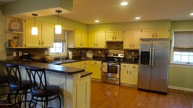 8411 Happiness Way, Louisville, KY 40291 - photo 5