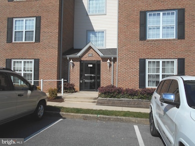 2011 Rudy Serra Dr unit 2C, Sykesville, MD 21784 - photo 2