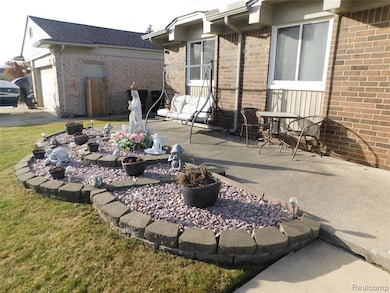 38223 Forsdale Dr, Sterling Heights, MI 48310 - photo 6