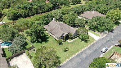 8512 Traciney Blvd, San Antonio, TX 78255 - photo 5