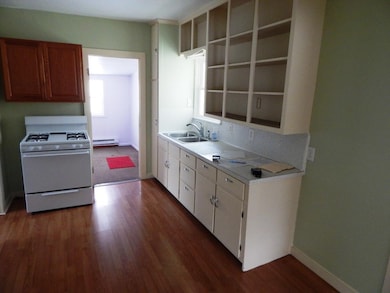 904 W King St, Garrett, IN 46738 - photo 4