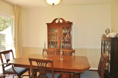 6713 Stoneybrooke Ln, Alexandria, VA 22306 - photo 6