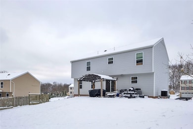 302 Red Fox Ct, Baden, PA 15005 - photo 5