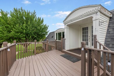 2114 W 1st St unit 8, Cedar Falls, IA 50613 - photo 2