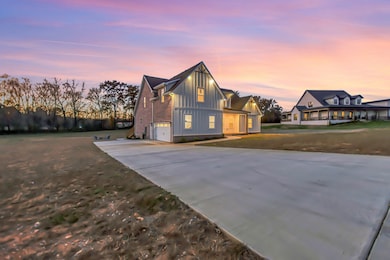 4954 Royal View Way, Clarksville, TN 37040 - photo 2