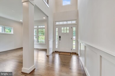 2127 Greenwich St, Falls Church, VA 22043 - photo 4