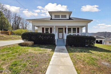 04-318-Boyd-St-Erwin-TN-37650-WindowStil