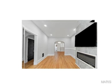 4237 Shenandoah Ave, Saint Louis, MO 63110 - photo 3