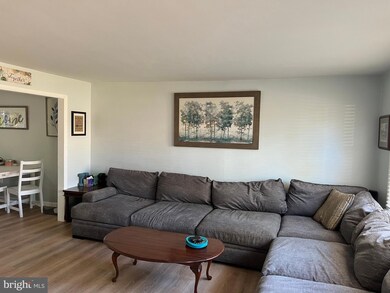 4942 Jackson Dr, Brookhaven, PA 19015 - photo 6