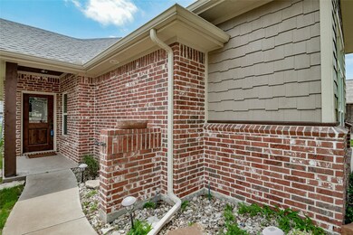 202 Captains Ct, Granbury, TX 76049 - photo 3