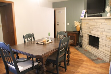 1625 Atlanta Cir, Manitowoc, WI 54220 - photo 5