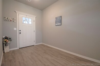 2171 S Osage, Skiatook, OK 74070 - photo 6