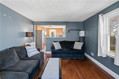 51 Benedict St, Pawtucket, RI 02861 - photo 5