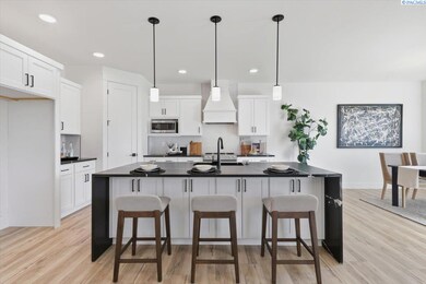 1839 S Union St, Kennewick, WA 99338 - photo 4