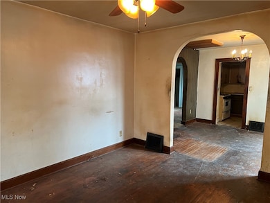 880 Jason Ave, Akron, OH 44314 - photo 6