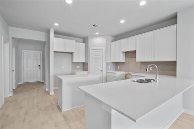 This kitchen is by far any chef’s dream! This spac