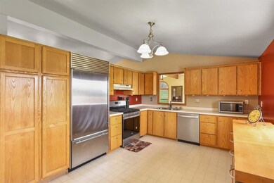 497 Sugar Hill Rd, Brooklyn, WI 53521 - photo 6