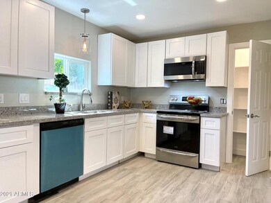 20001 N 8th Place, Phoenix, AZ 85024 - photo 2