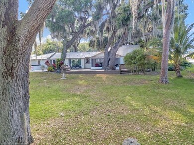 157 Pendarvis Rd, Lake Placid, FL 33852 - photo 5