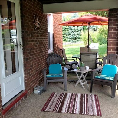 704 James St, Latrobe, PA 15650 - photo 4