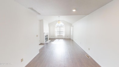 2271-Fox-Run-Circle-Findlay-OH-45840-050
