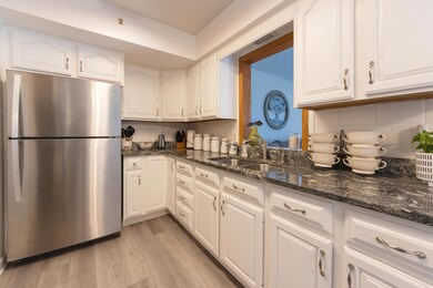 2317 Holly Ave, Portage, MI 49024 - photo 5